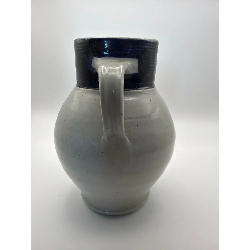 Williamsburg Pottery handle blue